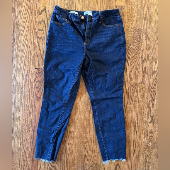 Universal Threads High Rise Skinny Jeans - Picture 4 of 7